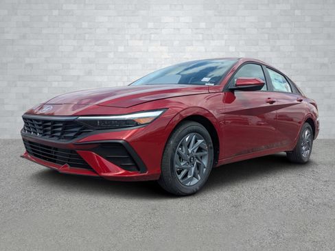 New 2025 Hyundai Elantra Blue image 4