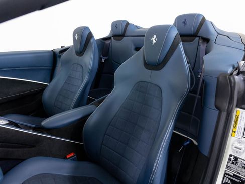 Certified 2024 Ferrari Roma Spider RWD image 40