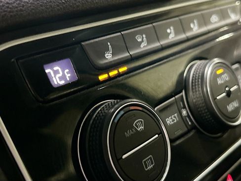 Used 2022 Volkswagen Atlas SEL image 20