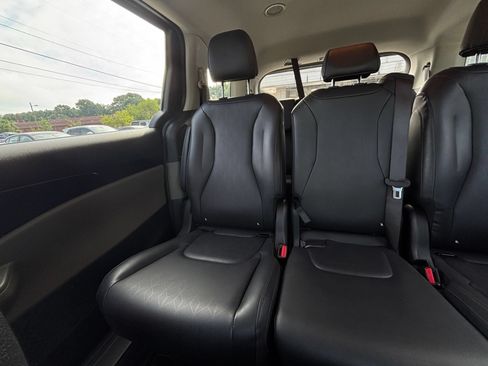 Used 2026 Kia Carnival FWD image 41