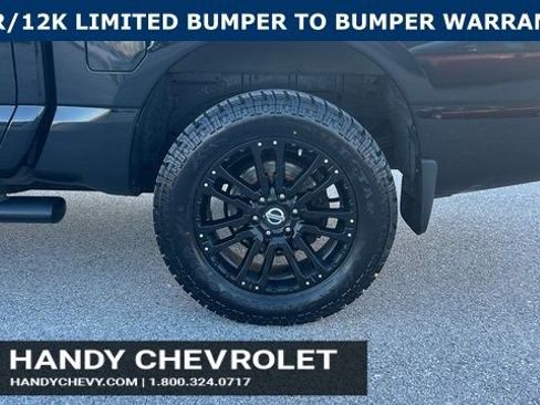 Used 2019 Nissan Titan SV w/ SV Convenience Package image 11