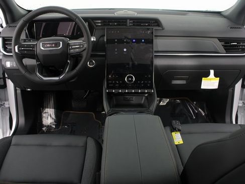 New 2026 GMC Terrain AT4 w/ Convenience Package III image 12