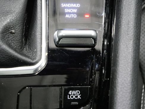 Used 2024 Jeep Compass Limited w/ High Altitude Package AWD/4WD image 21