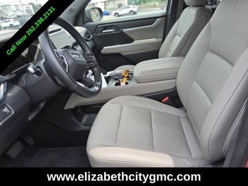 Used 2026 GMC Acadia Elevation w/ Elevation Premium Package FWD image 4