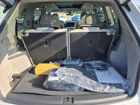 New 2026 Volkswagen Atlas SEL Premium R-Line image 16