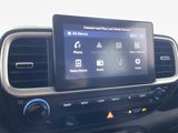 Used 2022 Hyundai Venue SE image 3
