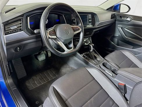 Used 2024 Volkswagen Jetta SE image 7