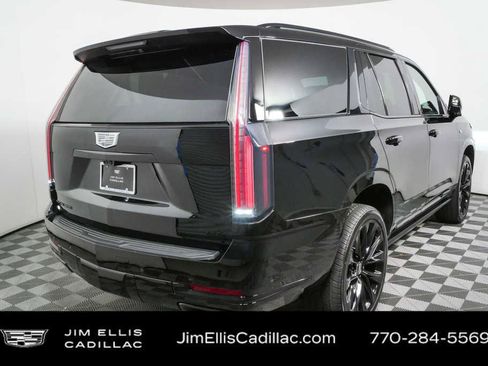 Certified 2026 Cadillac Escalade Platinum Sport w/ LPO, ONYX Package AWD/4WD image 3