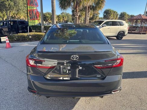 Used 2026 Toyota Camry SE image 6
