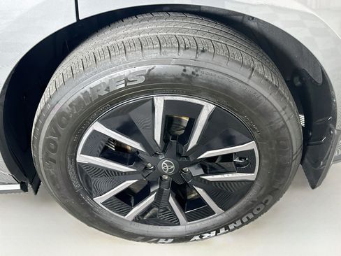Used 2026 Toyota bZ AWD/4WD image 11