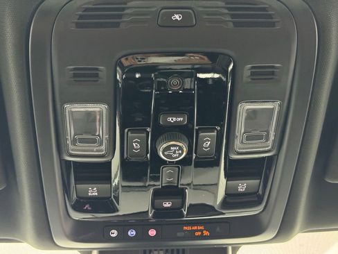 Used 2026 GMC Yukon Denali Ultimate AWD/4WD image 43
