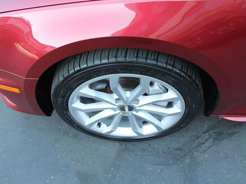 Used 2019 Audi A4 2.0T Premium Plus w/ Premium Plus Package image 11