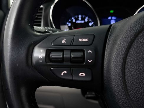 Used 2020 Kia Sedona EX FWD image 34
