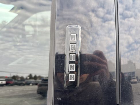 Used 2017 Ford F350 XLT w/ XLT Value Package image 10