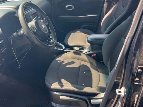 Used 2016 Kia Soul image 4