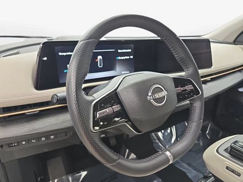 Used 2023 Nissan Ariya AWD image 16