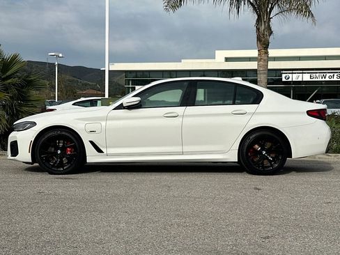 Used 2023 BMW 530e w/ M Sport Package image 6