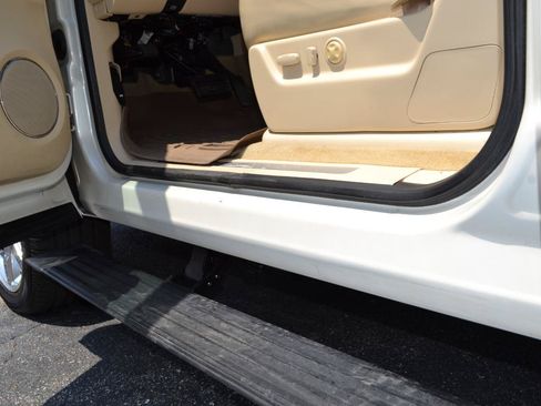 Used 2008 Cadillac Escalade EXT AWD/4WD image 30
