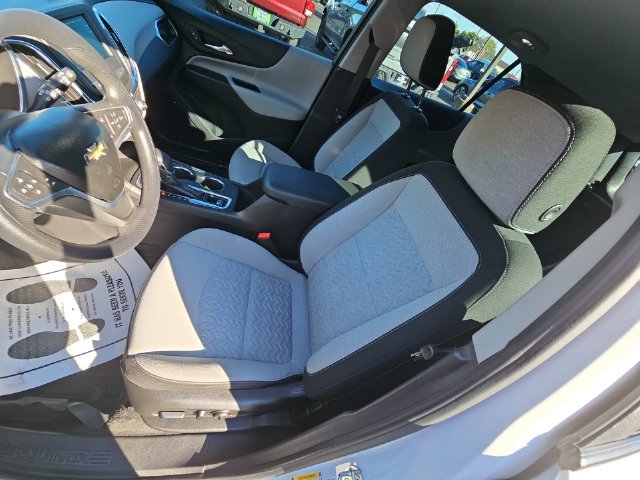 Used 2022 Chevrolet Equinox LS w/ LPO, Floor Liner Package AWD/4WD image 28