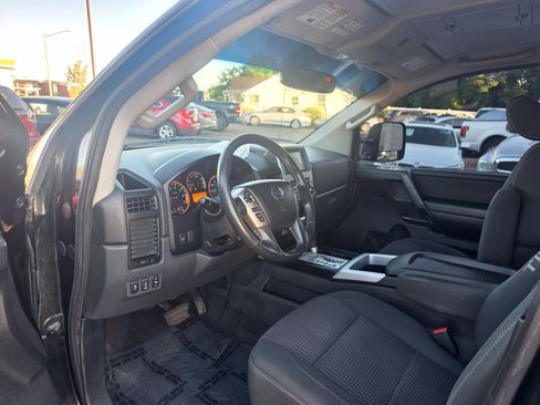 Used 2014 Nissan Titan PRO-4X AWD/4WD image 10