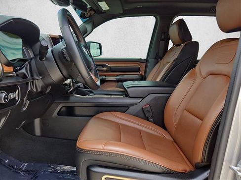 Used 2024 RAM 1500 Limited AWD/4WD image 16