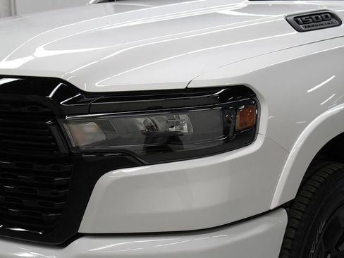 New 2026 RAM 1500 4x4 Crew Cab image 41