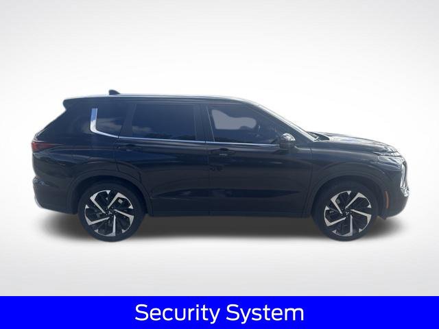 Used 2024 Mitsubishi Outlander SE FWD image 3