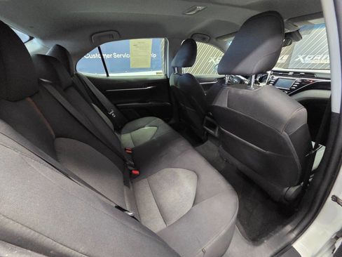 Used 2018 Toyota Camry LE image 26