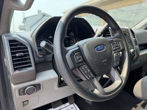 Used 2018 Ford F150 XLT AWD/4WD image 15