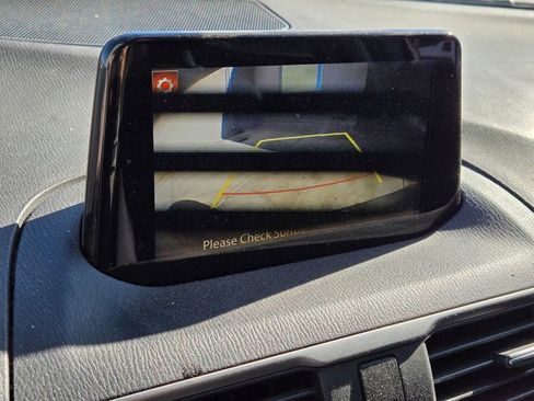 Used 2018 MAZDA MAZDA3 Sport image 12