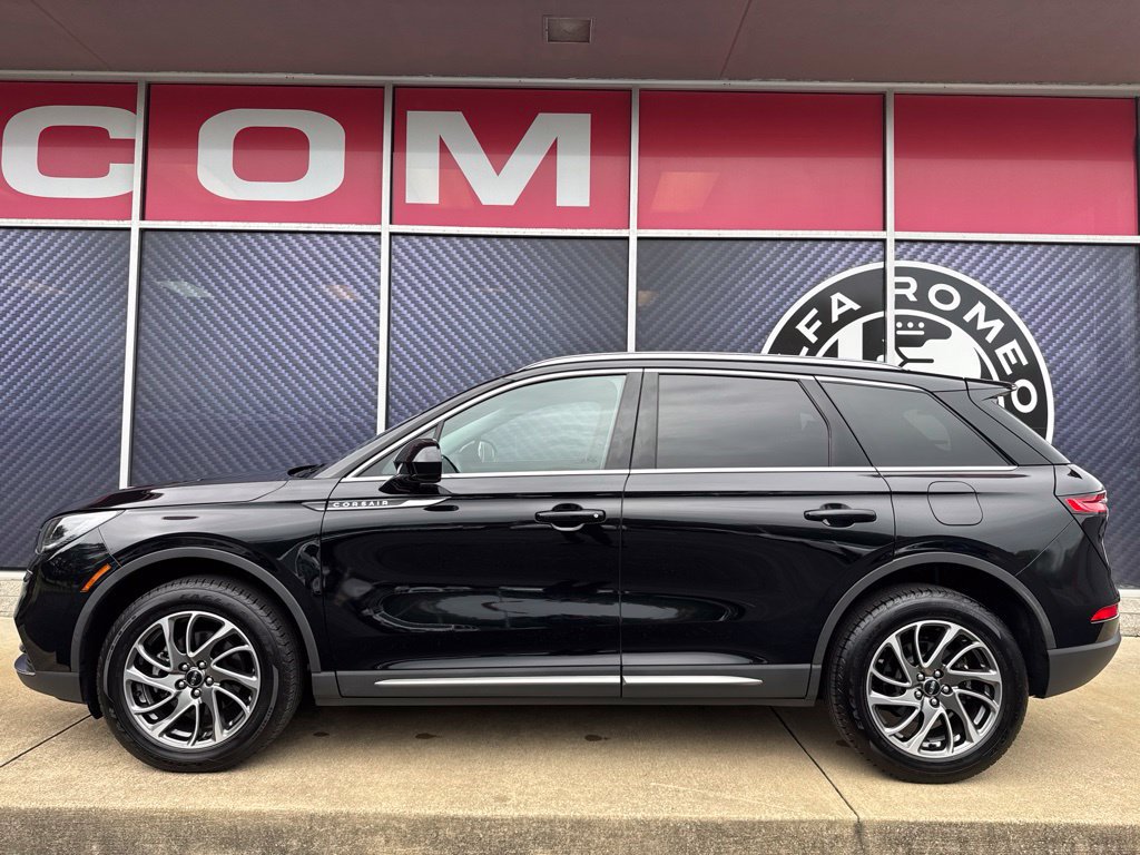 Used 2022 Lincoln Corsair FWD image 15