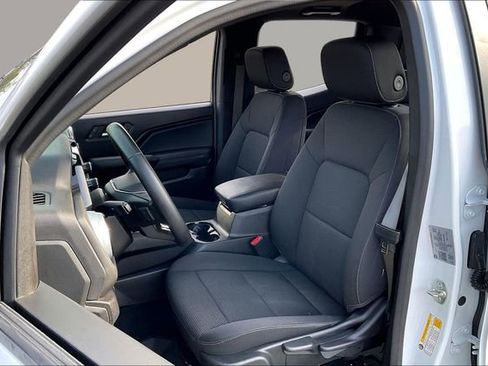 Used 2024 Chevrolet Colorado LT w/ LT Convenience Package image 15