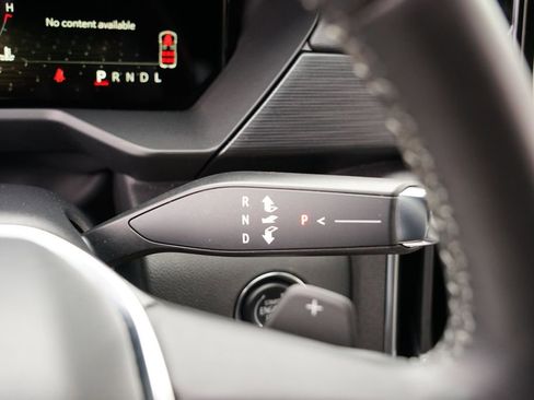 Used 2025 GMC Acadia Elevation image 39