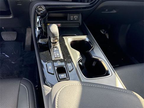 Certified 2025 Lexus NX 250 FWD w/ Towing Package (2000 Lbs) image 21