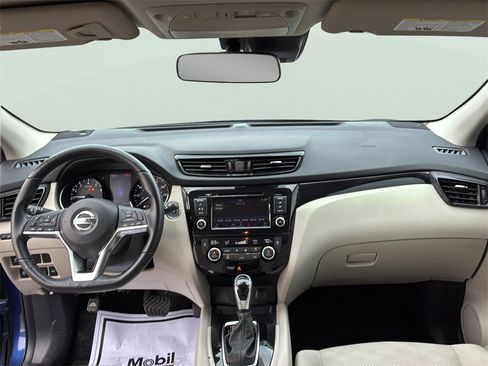 Used 2021 Nissan Rogue Sport SV image 27