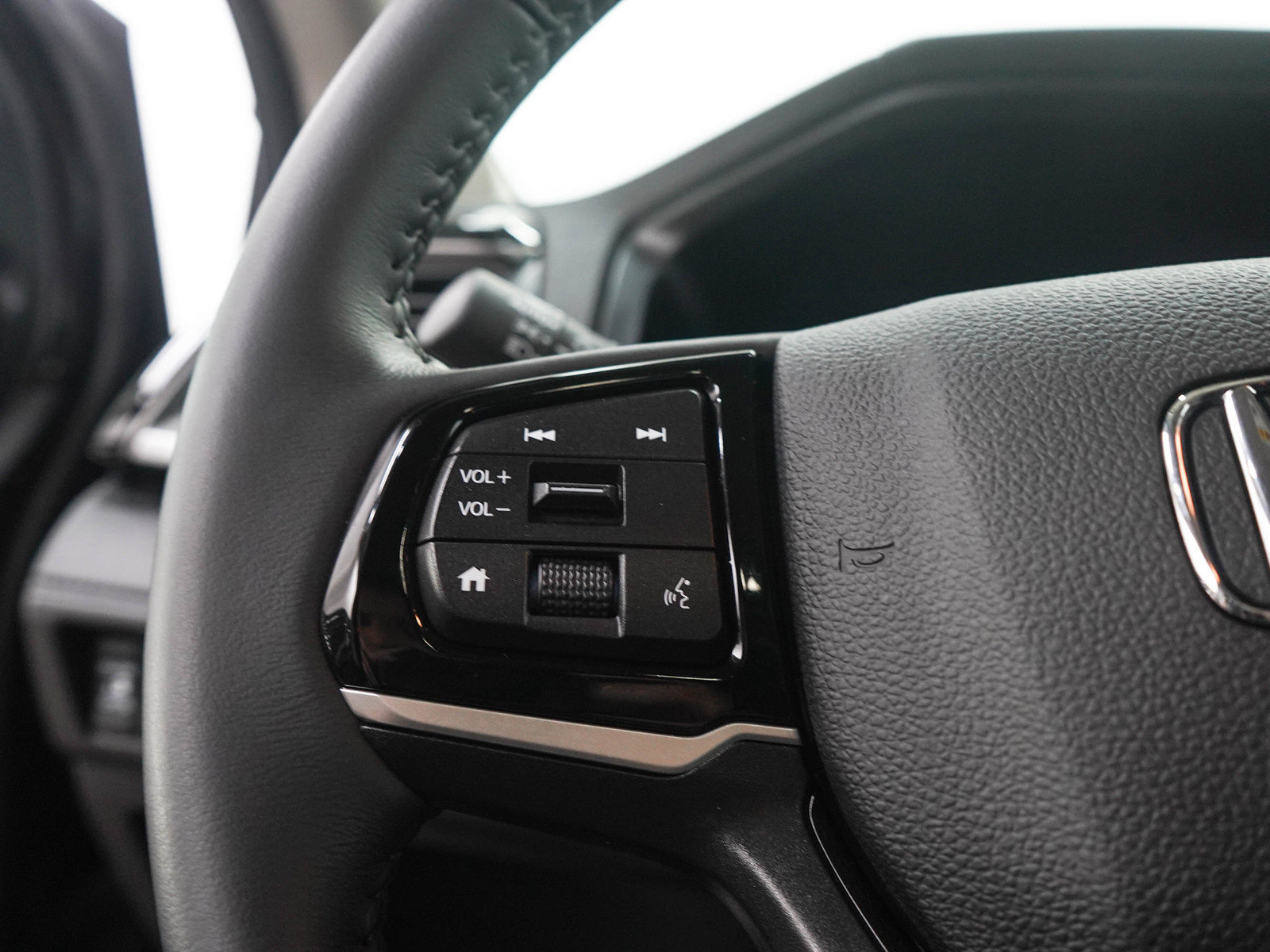 Used 2026 Honda Odyssey Touring image 27
