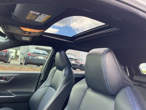 Used 2020 Toyota RAV4 XSE AWD/4WD image 18