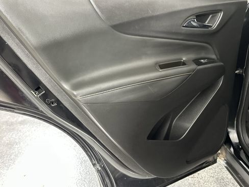 Used 2023 Chevrolet Equinox Premier FWD image 30