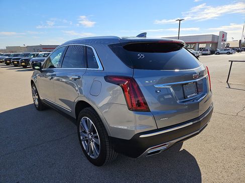 Used 2025 Cadillac XT5 Premium Luxury image 3