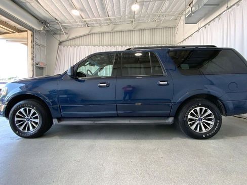Used 2015 Ford Expedition EL XLT w/ Equipment Group 202A RWD image 26
