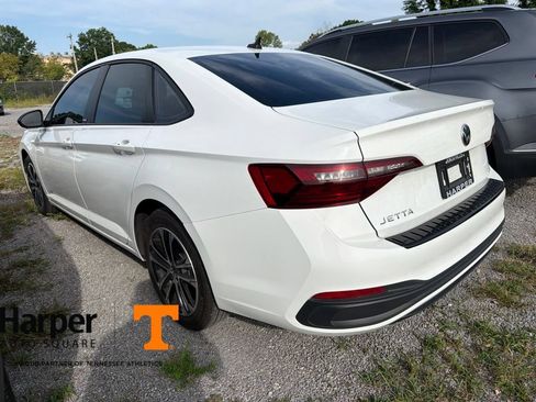 Used 2024 Volkswagen Jetta Sport FWD image 2