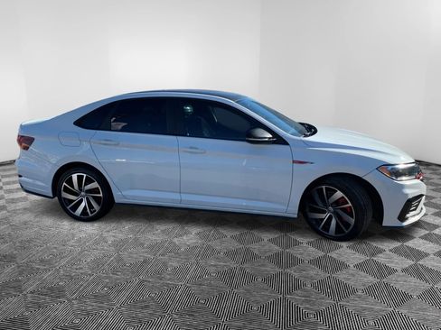 Used 2019 Volkswagen Jetta GLI image 5