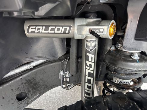 Used 2016 Jeep Wrangler Unlimited Rubicon w/ Connectivity Group image 28