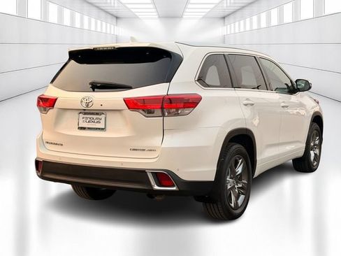 Used 2017 Toyota Highlander Limited Platinum AWD/4WD image 5