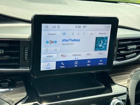 Used 2023 Ford Explorer Limited w/ Equipment Group 301A AWD/4WD image 37