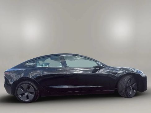 Used 2023 Tesla Model 3 Standard Range RWD image 8