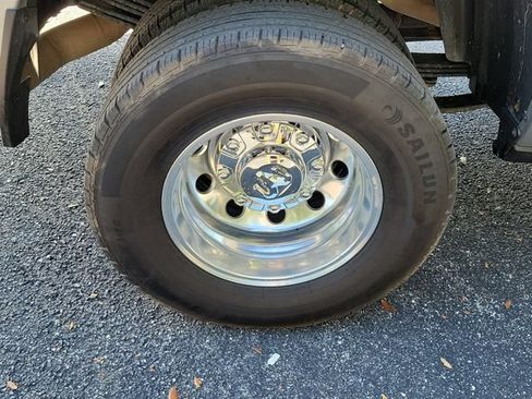 Used 2024 RAM 3500 Big Horn w/ Sport Appearance Package AWD/4WD image 11
