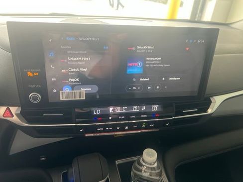 Used 2026 Toyota Sienna XLE FWD image 20