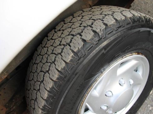 Used 2013 Ford E-250 and Econoline 250 w/ PWR Group RWD image 23