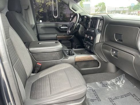Used 2021 Chevrolet Silverado 1500 LT Trail Boss AWD/4WD image 17